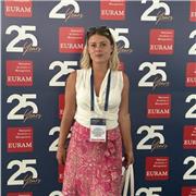 Laureata con lode in giurisprudenza per lezioni nelle divere branche del diritto